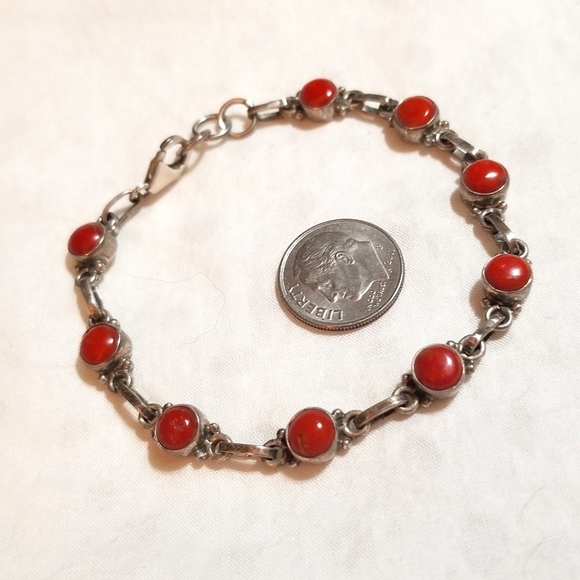 Native American Natural Red Coral Sterling Link Vintage Bracelet - Picture 4 of 8